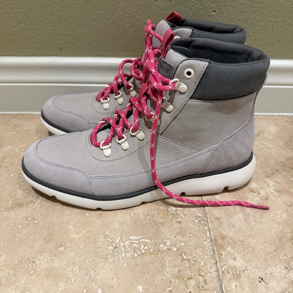 Cole Haan- ZeroGrand Women’s Omni Hiker ~Size 8.5 Dove Gray~NWOT - Picture 2 of 3